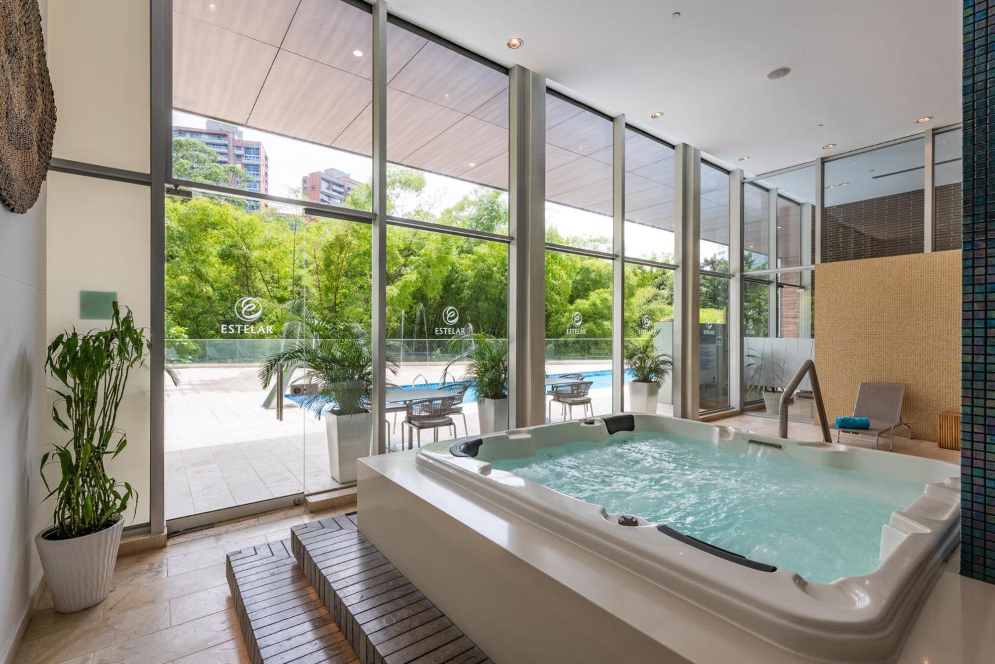 Estelar La Torre Suites Medellin Ngoại thất bức ảnh